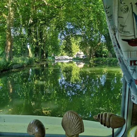 Botel Penichette Terrasse Vue Sur L'Eau Dijon Centre *